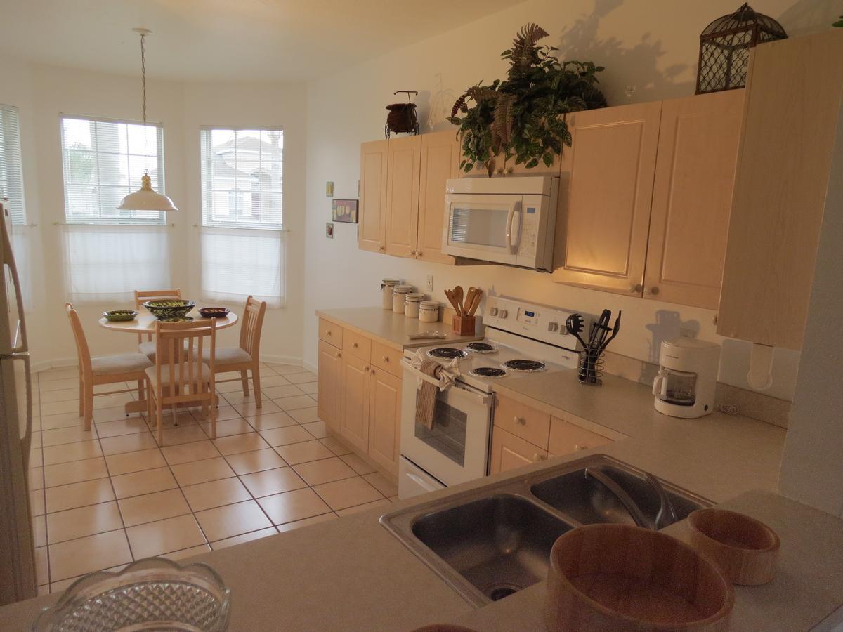 4 Bedroom Formosa Area Homeオーランド エクステリア 写真